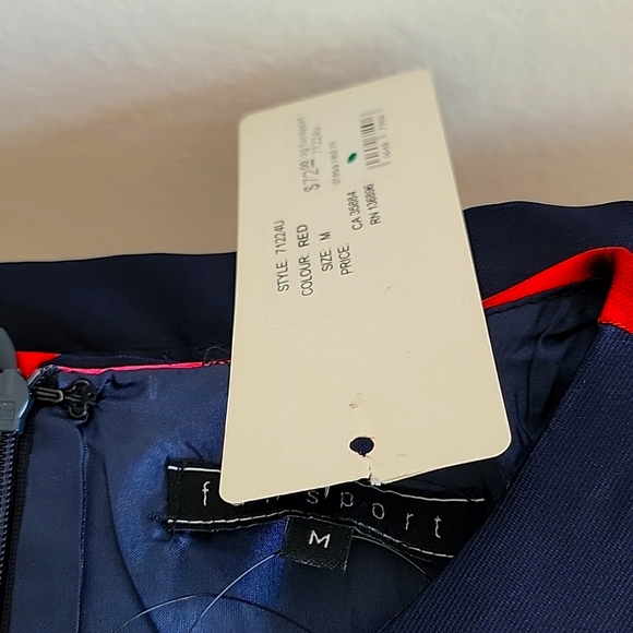 NWT FUNSPORT Fit and Flare Dress. Size Medium. NAVY/PINK. - Picture 4 of 5